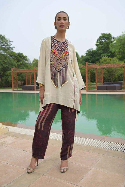 Regal Allure Kurta Pants Set