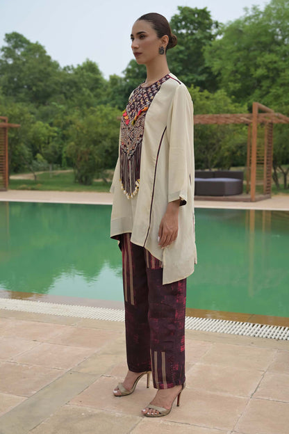 Regal Allure Kurta Pants Set