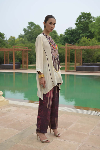 Regal Allure Kurta Pants Set