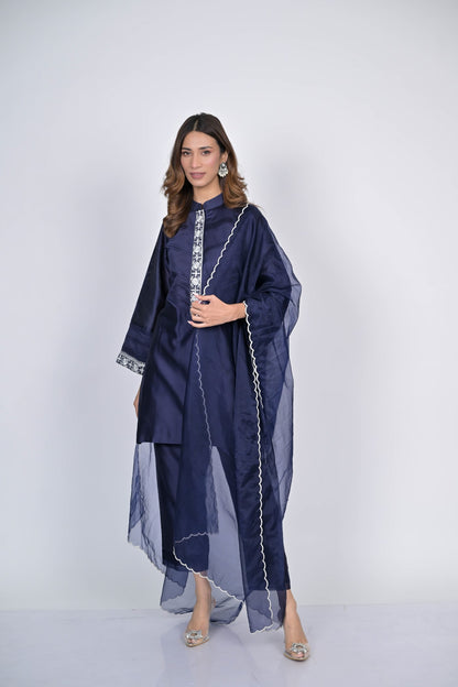 Midnight Majesty Kurta Set